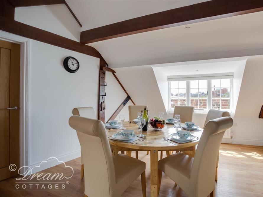Old Coastguard Apartment 3 Weymouth Eksteriør billede